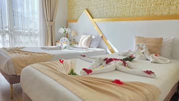 Standard Twin Room | Egyptian cotton sheets, premium bedding, Select Comfort beds, minibar