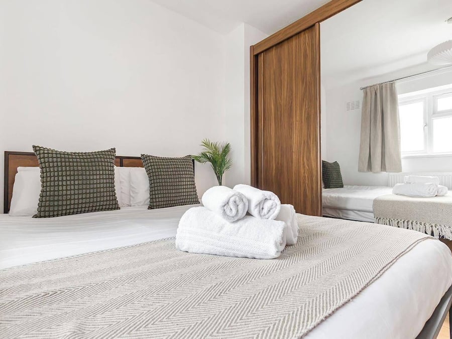 3 habitaciones, tabla de planchar con plancha y wifi gratis