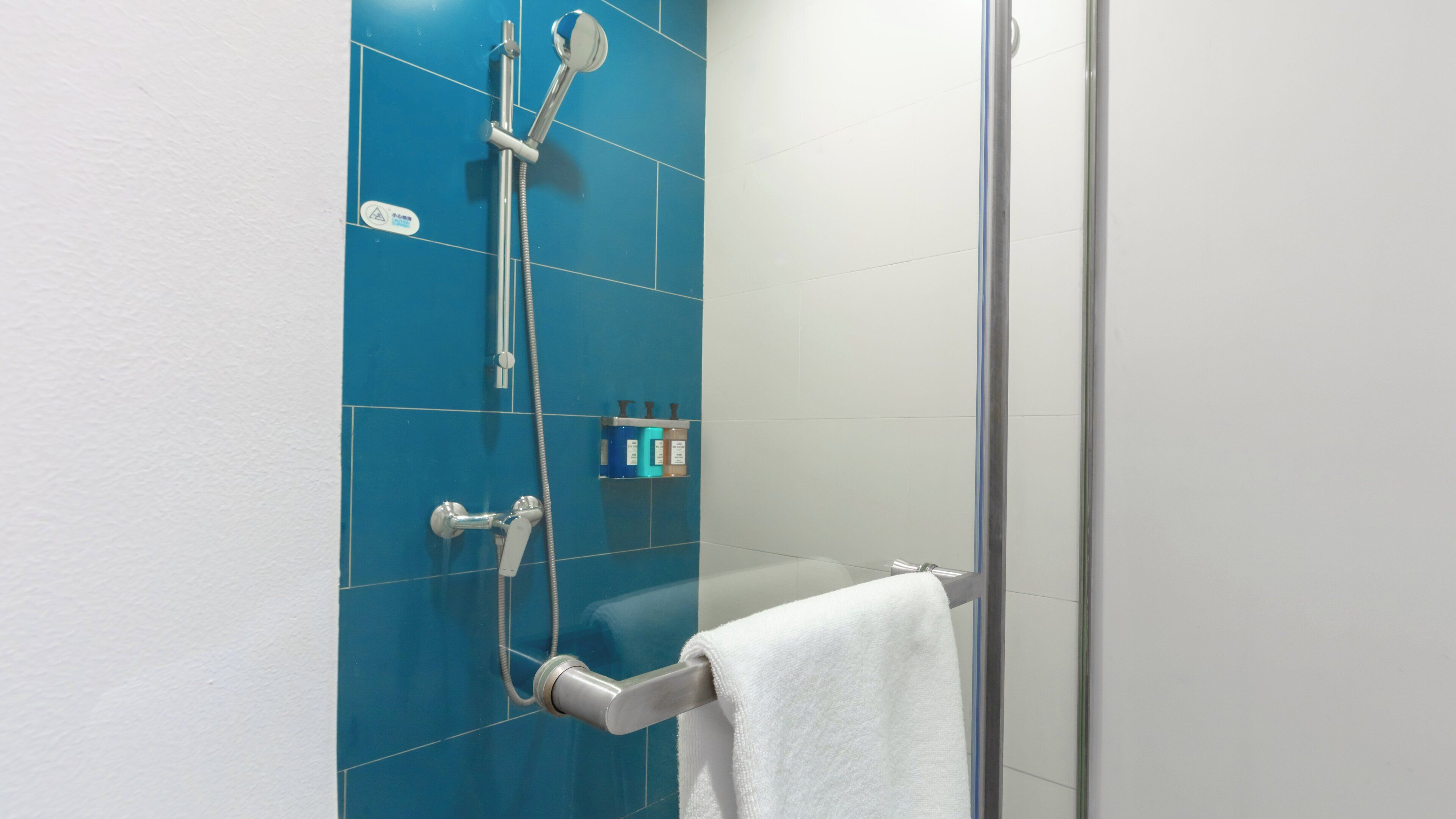 Photo - Holiday Inn Express Shanghai Pudong Airport by IHG