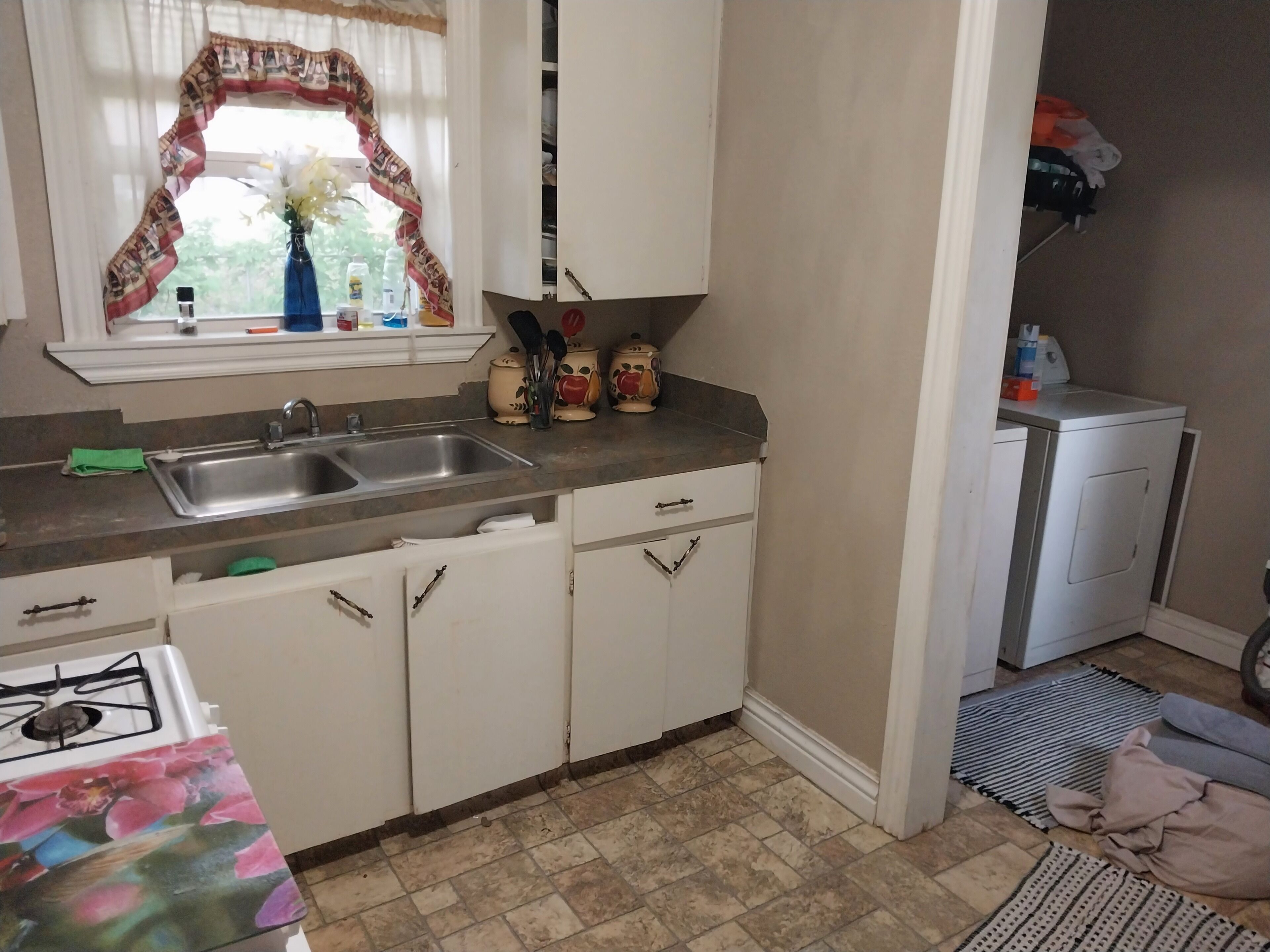 45 minutes from Broken bow lake and 15 minutes from pine creek lake