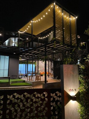 Mặt tiền nơi lưu trú