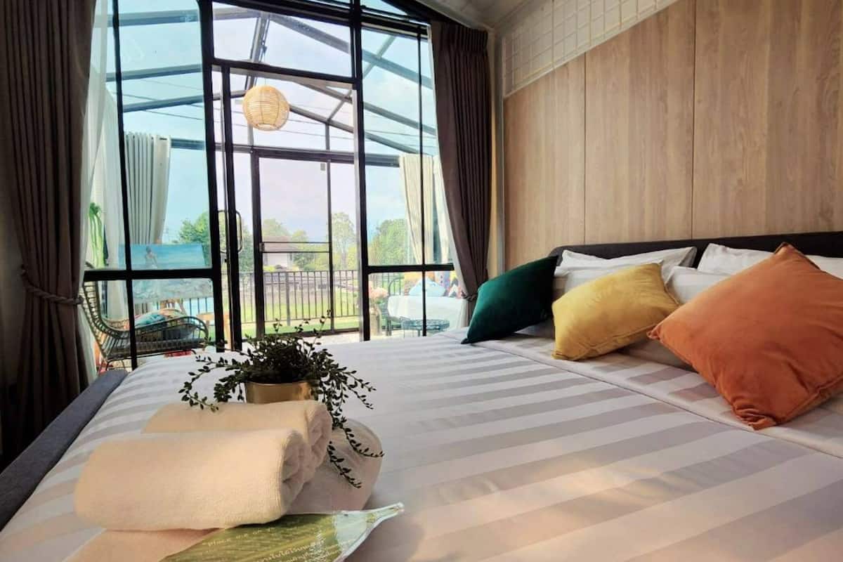 premier double room | 1 bedroom, desk, laptop workspace, free wifi