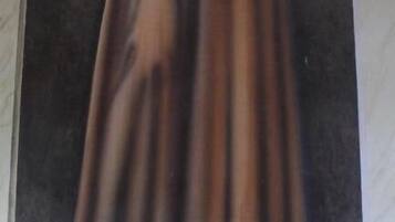 Flat-screen TV, heated floors