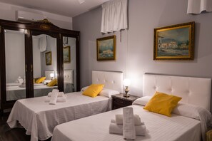 8 Schlafzimmer, Bügeleisen/Bügelbrett, Reisekinderbett, WLAN