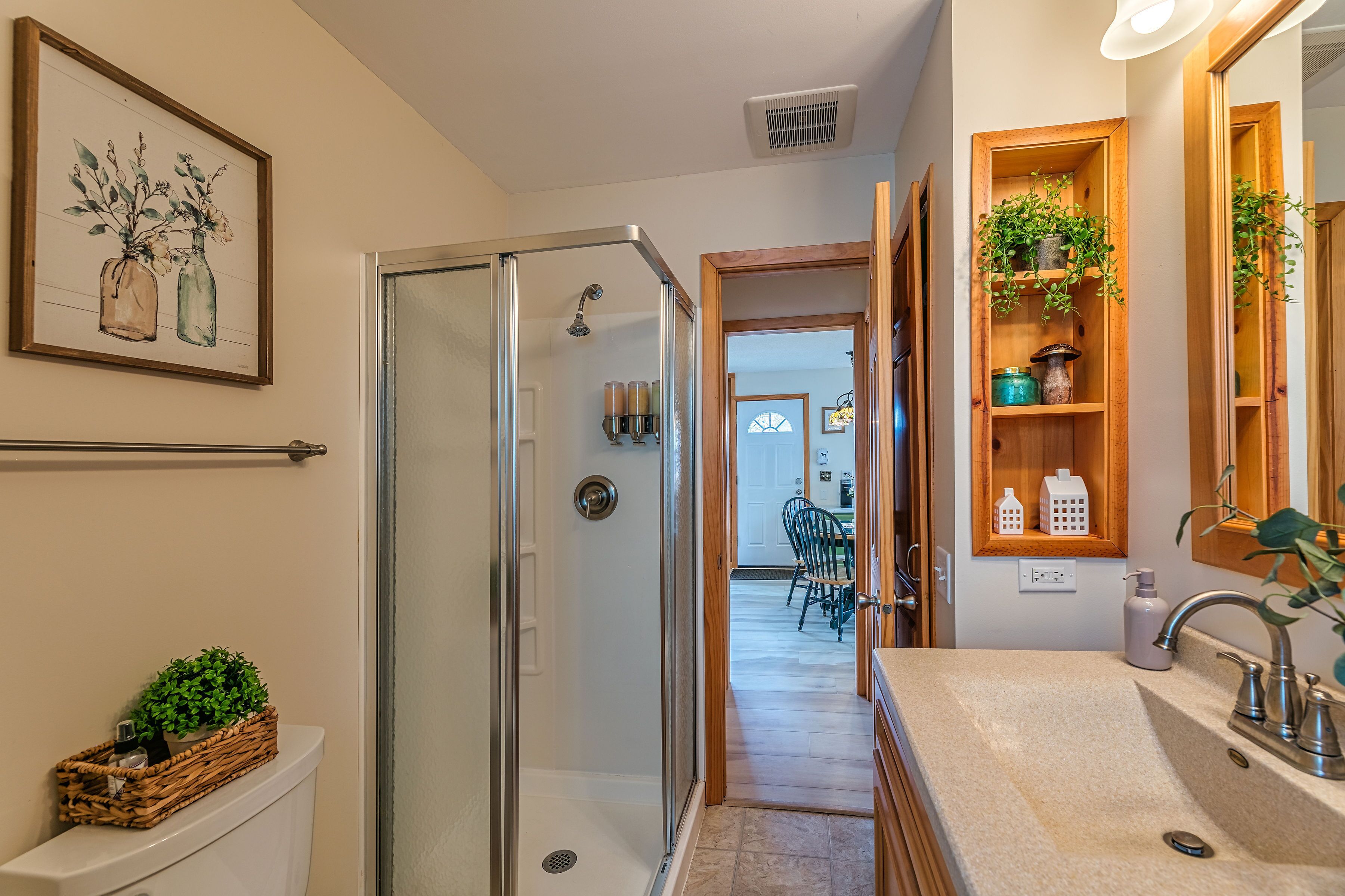 Pelican Bay Cabin | Lakefront, wildlife retreat