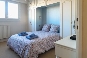 1 chambre, fer et planche à repasser, Wi-Fi gratuit