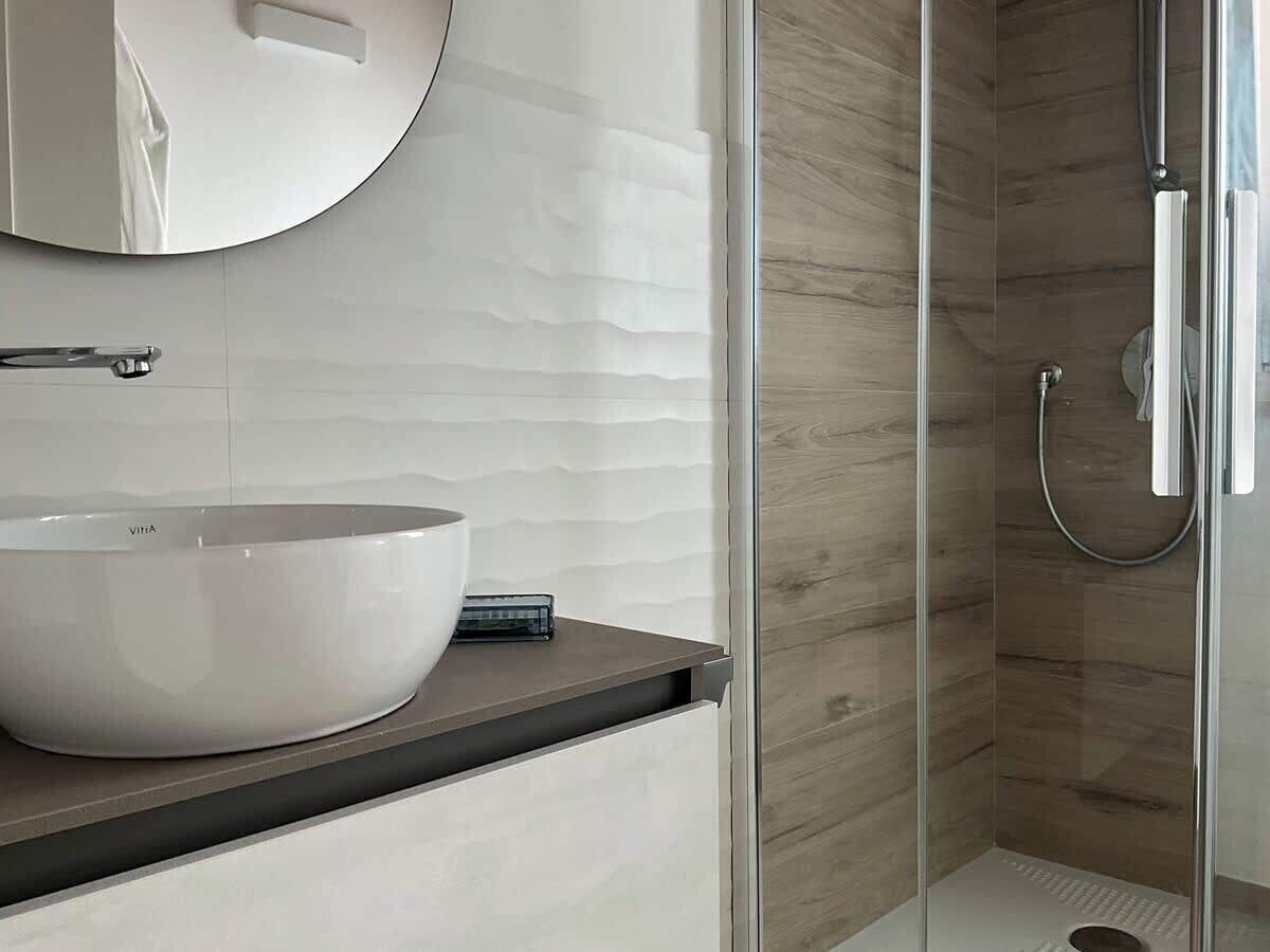 Shower, hair dryer