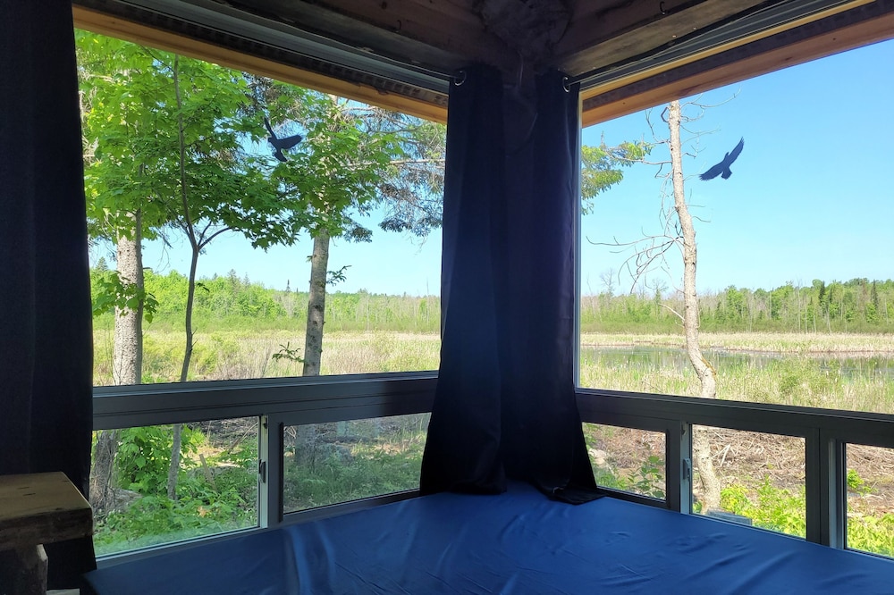 Very Private, 2 Cabin Nature Retreat