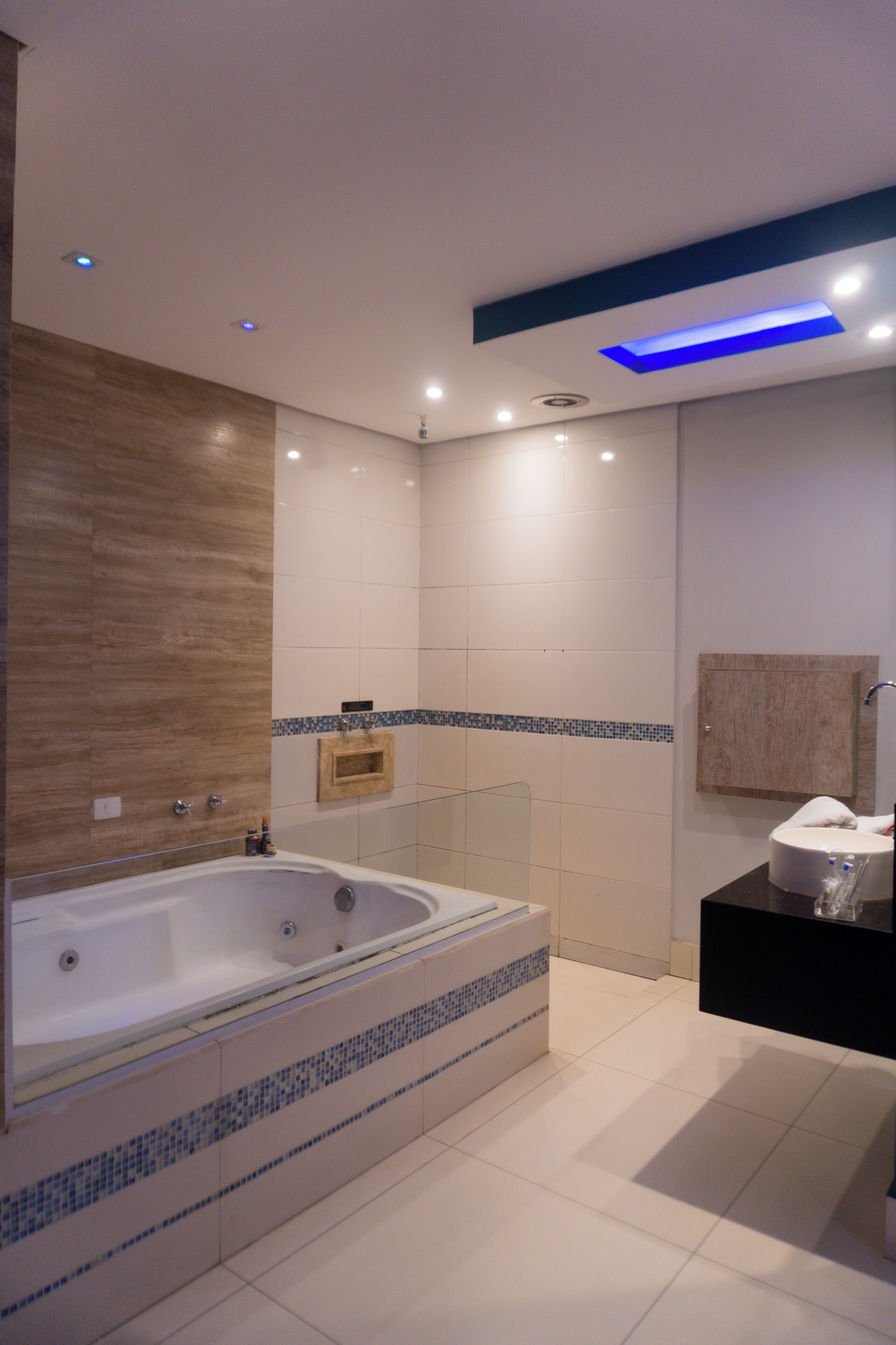 Honeymoon Suite | Bathroom | Hair dryer, children's robes, slippers, bidet