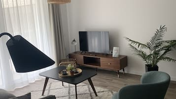Apartment | Living area | TV