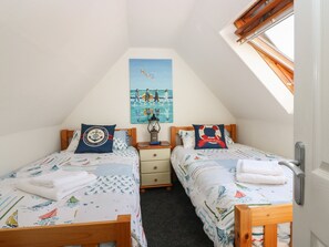 2 bedrooms, individually decorated, individually furnished, free WiFi