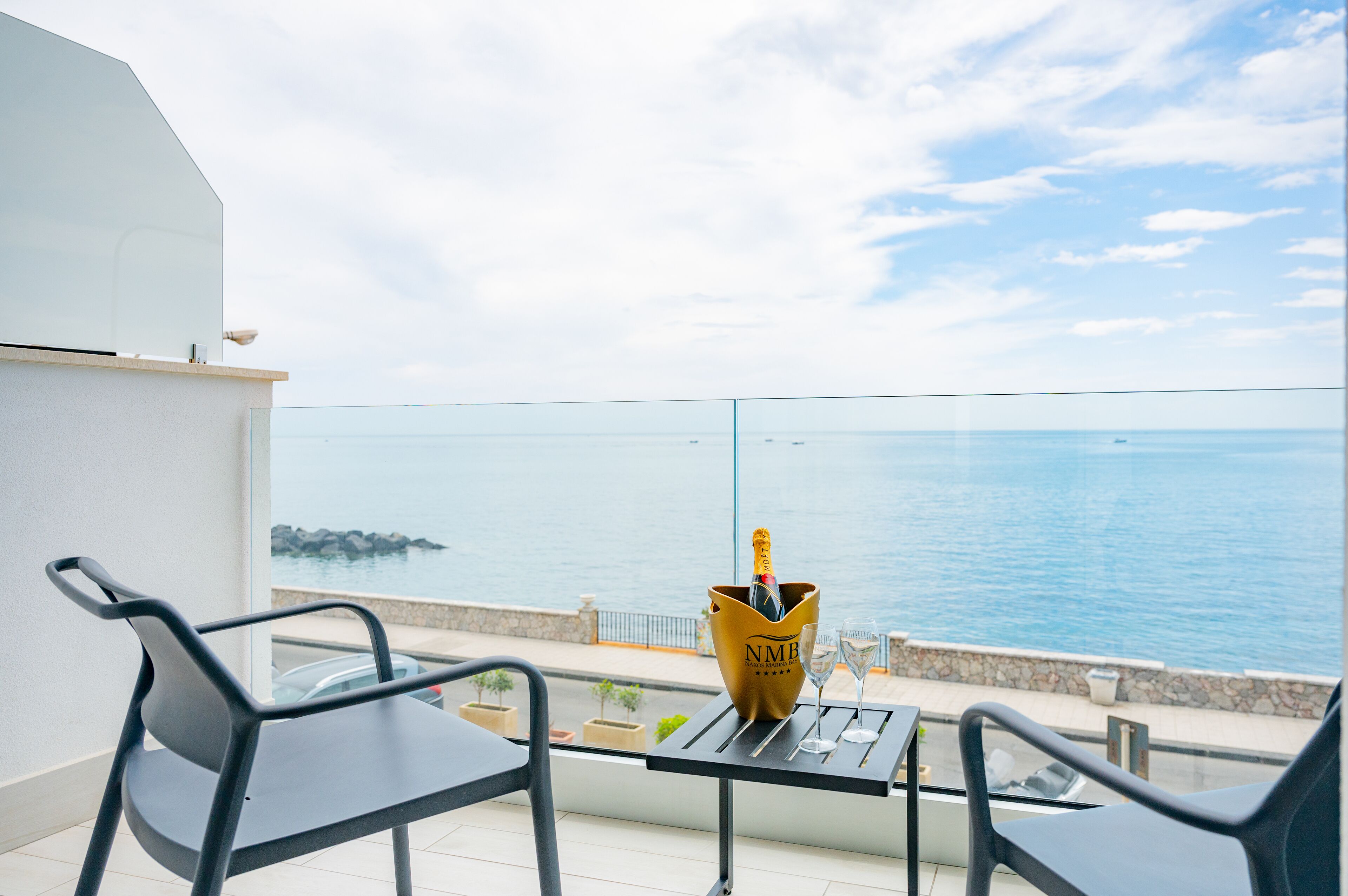Deluxe Room, Sea View | Premium bedding, memory foam beds, minibar, in-room safe