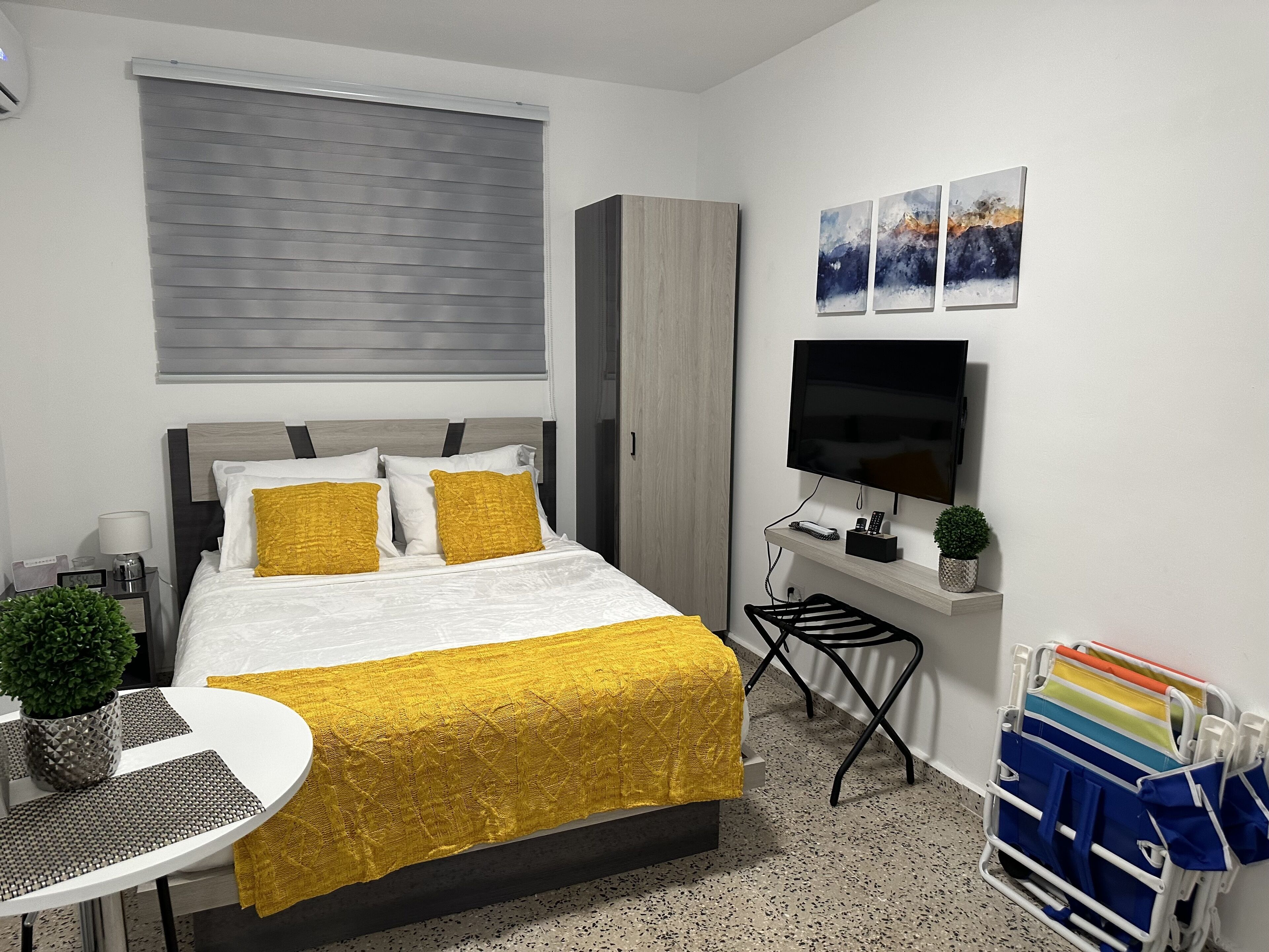 3 bedrooms, free WiFi, bed sheets