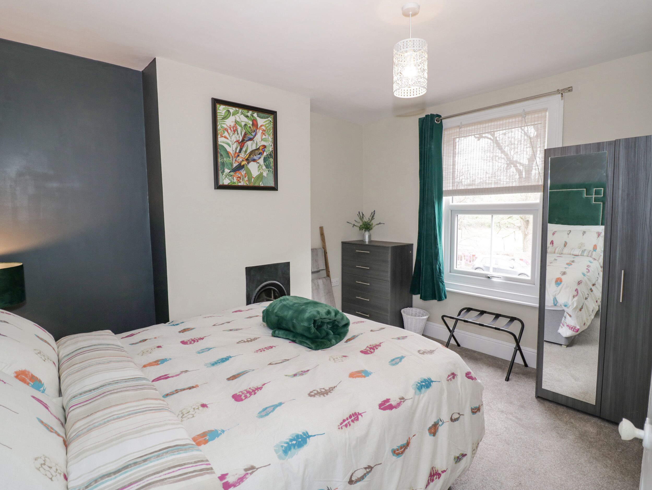 2 bedrooms, individually decorated, individually furnished, free WiFi