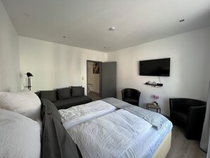 1 bedroom, WiFi, bed sheets - Maison Lounge (Aurich)