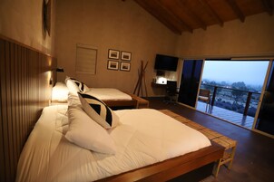 Cabin, 2 Double Beds | In-room safe, desk, iron/ironing board, free WiFi