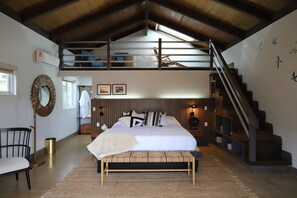 Huisje, 1 kingsize bed | Luxe beddengoed, een strijkplank/strijkijzer, gratis wifi, beddengoed