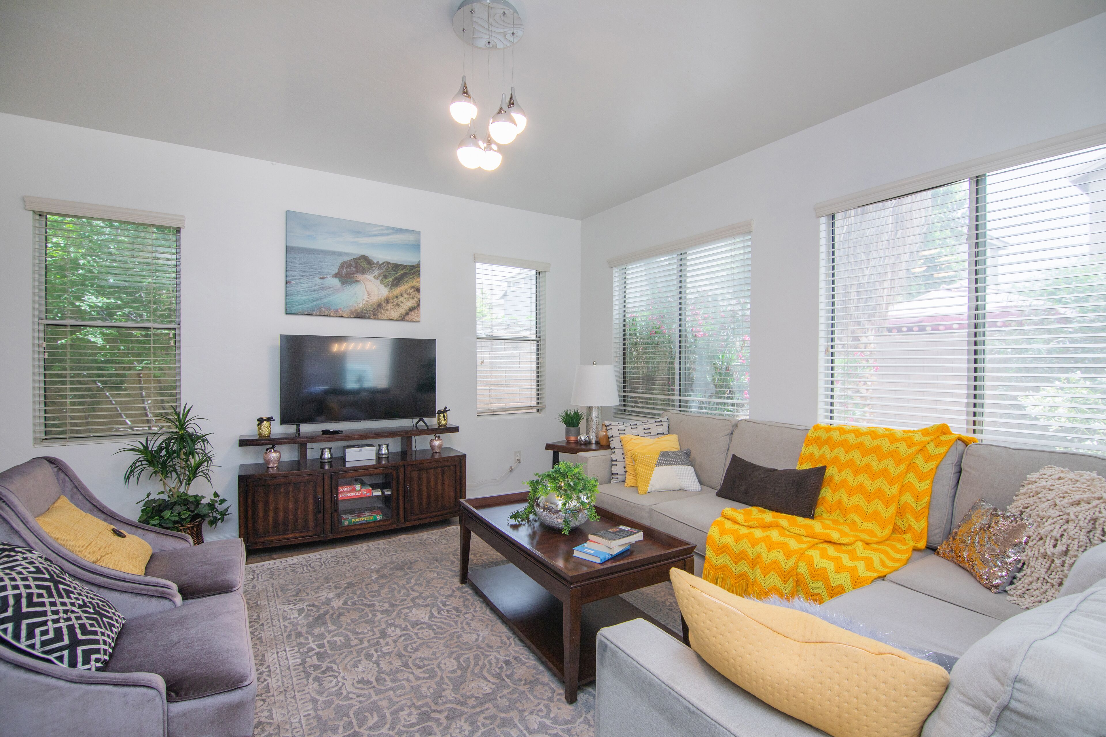 Stylish Vacation Home Phoenix - Low Rates NOW!