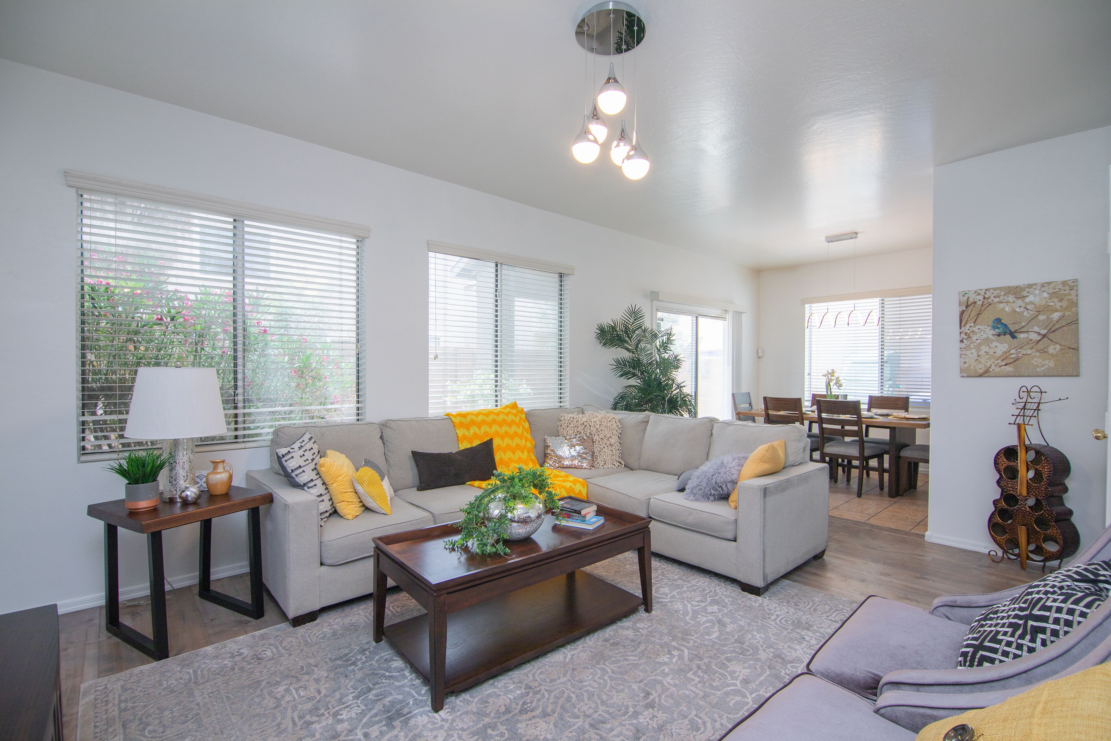 Stylish Vacation Home Phoenix - Low Rates NOW!