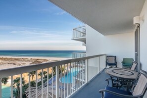 Property grounds - Pelican Beach 0616 (2-Bedroom Condo) by Pelican Beach Management (Destin)