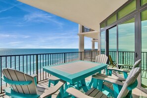 Outdoor dining - The Oasis 1105 | Lazy River, Poolside Grill, New Splash Pad, Pool with Slide! (Orange Beach)