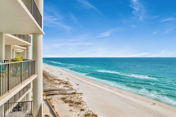 On the beach - The Oasis 1105 | Lazy River, Poolside Grill, New Splash Pad, Pool with Slide! (Orange Beach)