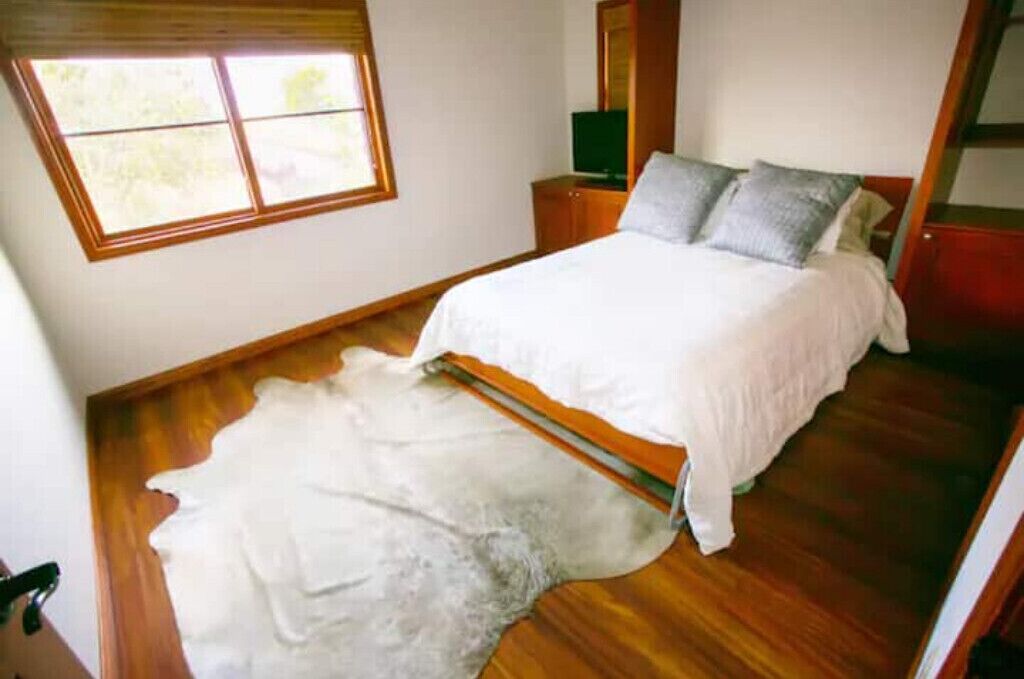 Villa Tuscano on Winery w Horses, Alpacas & Goats