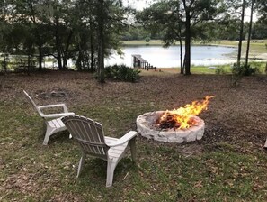 Property grounds - 3 Bedroom House on Private Scenic Lake Mable (Melrose)
