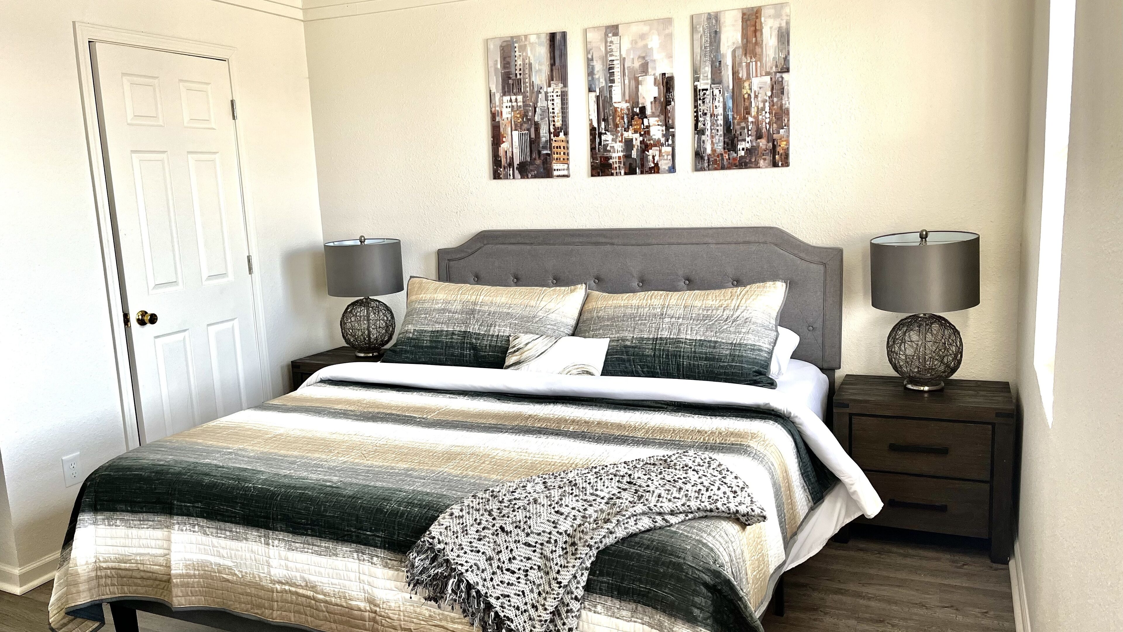 3 bedrooms, desk, iron/ironing board, free WiFi