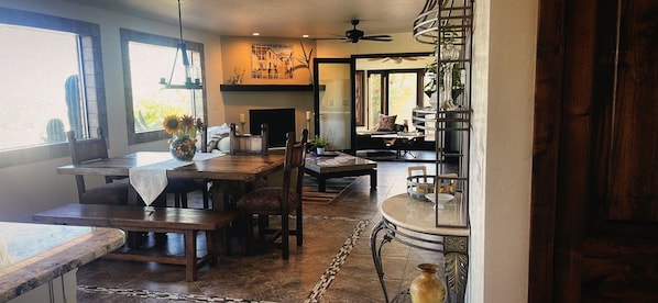 Open floor plan with Tucson character
