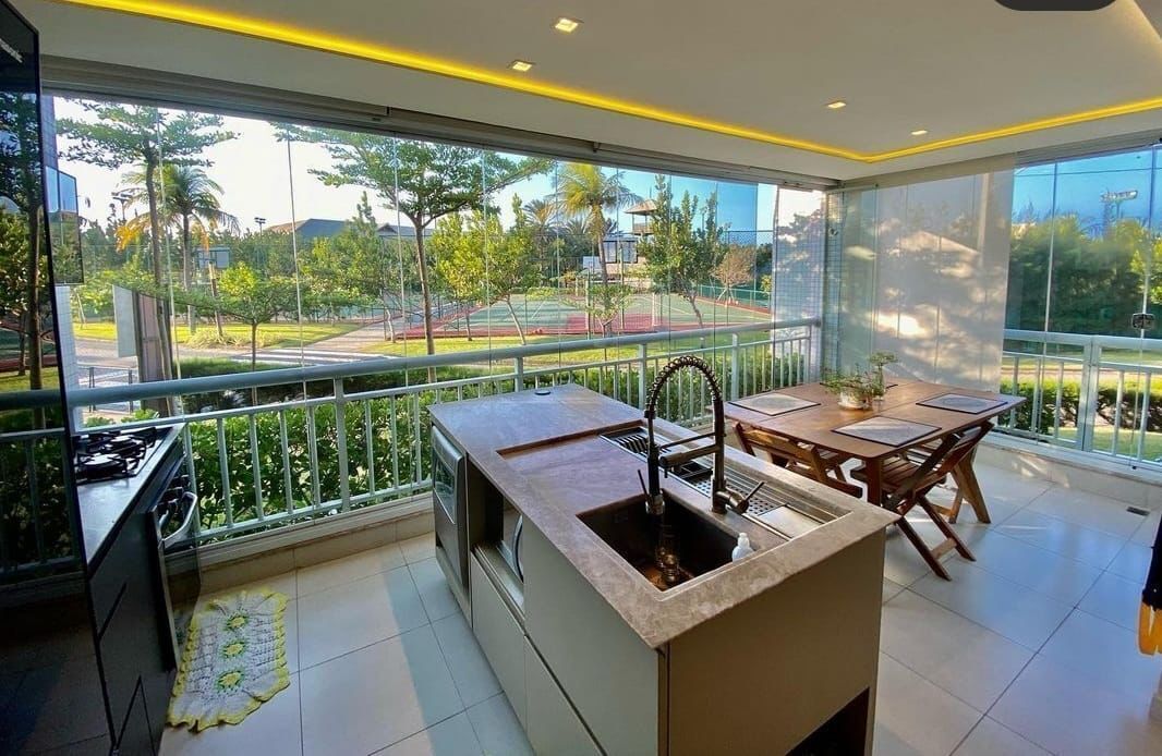 Smart TV 60 polegadas com canais a cabo, TV, mesa de pingue-pongue