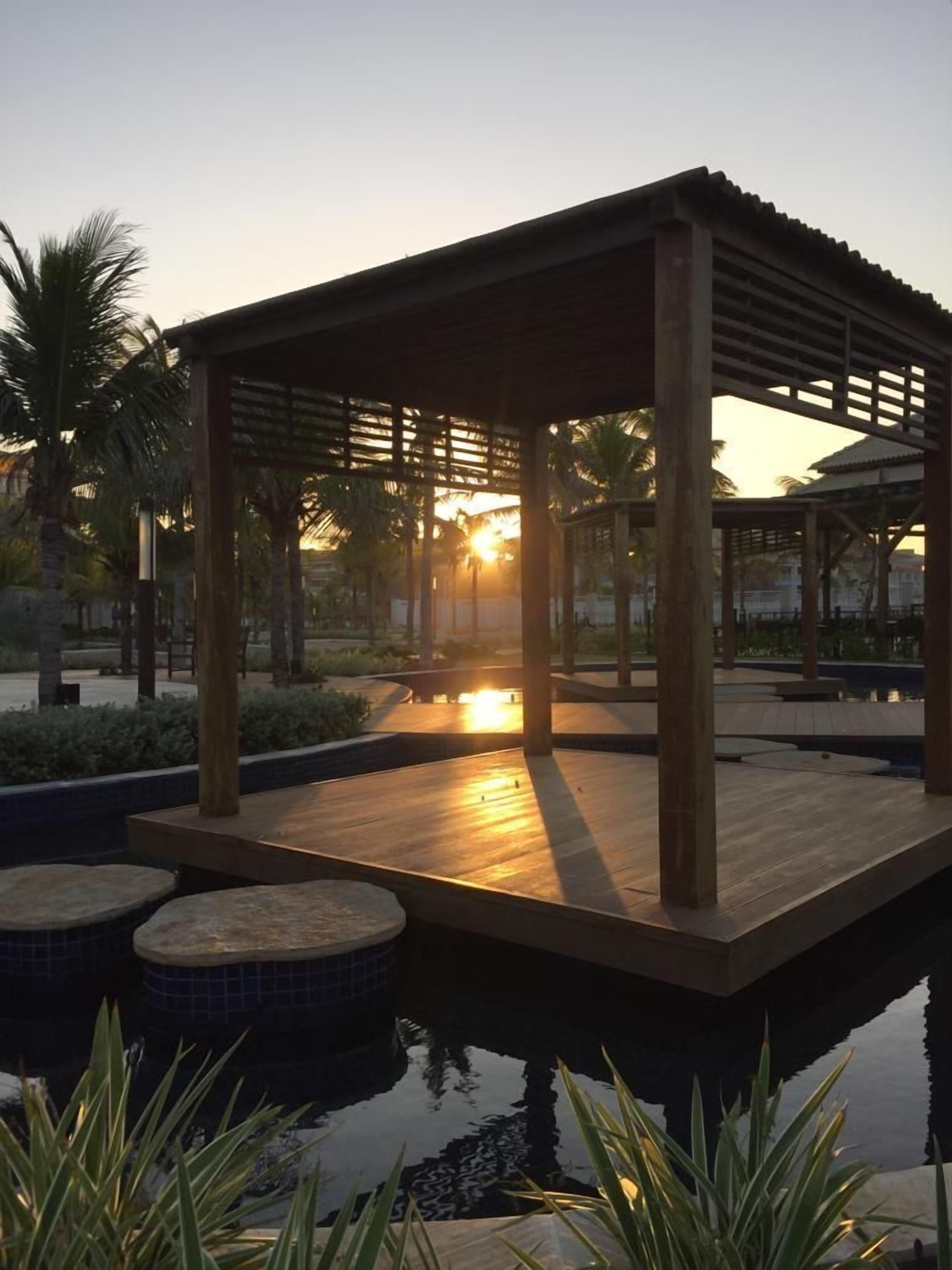 Smart TV 60 polegadas com canais a cabo, TV, mesa de pingue-pongue