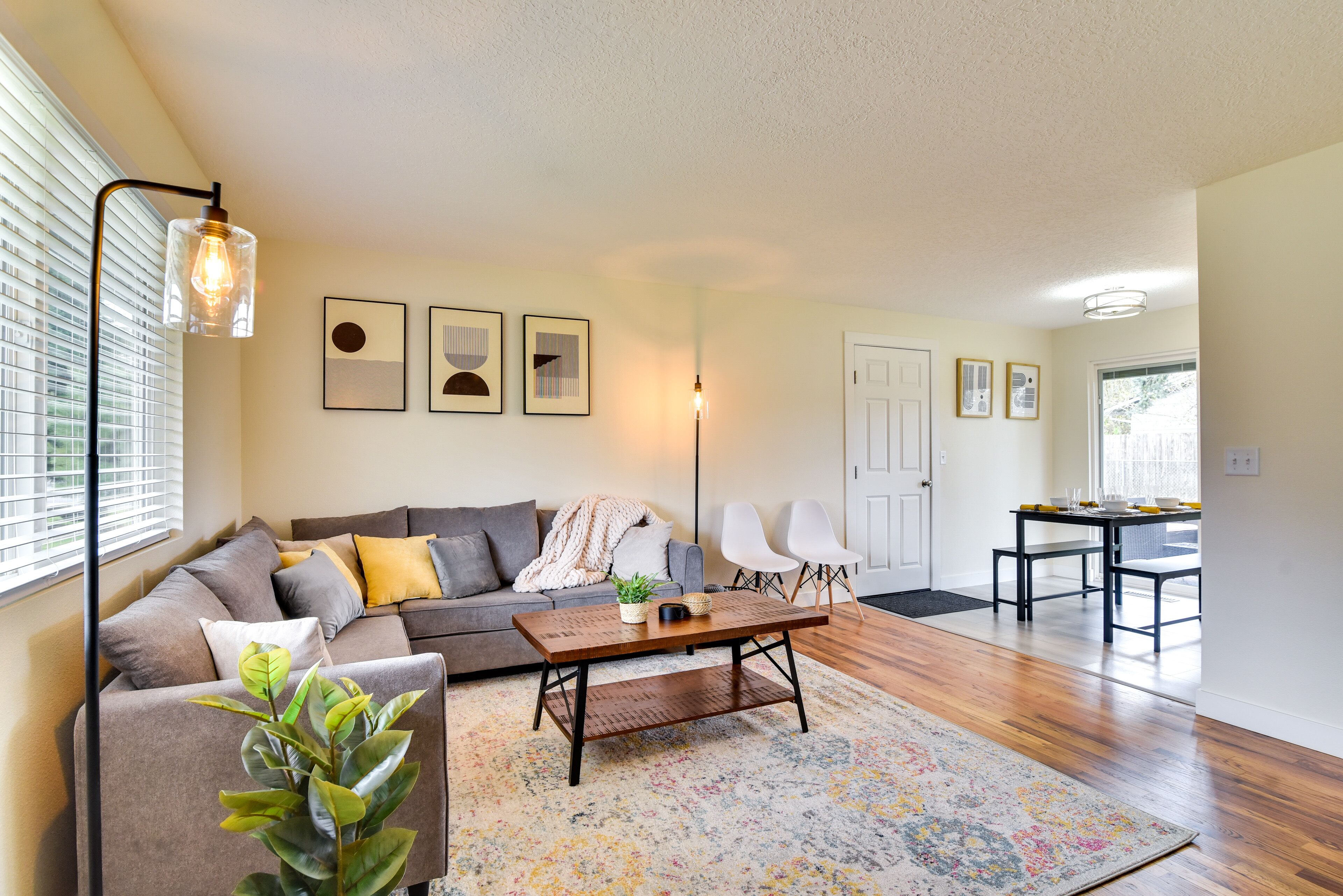 Pet-Friendly Oregon Vacation Rental with Patio!