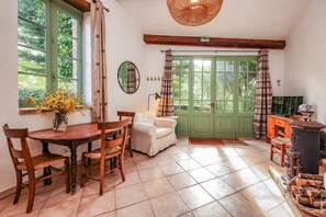 Téléviseur, foyer