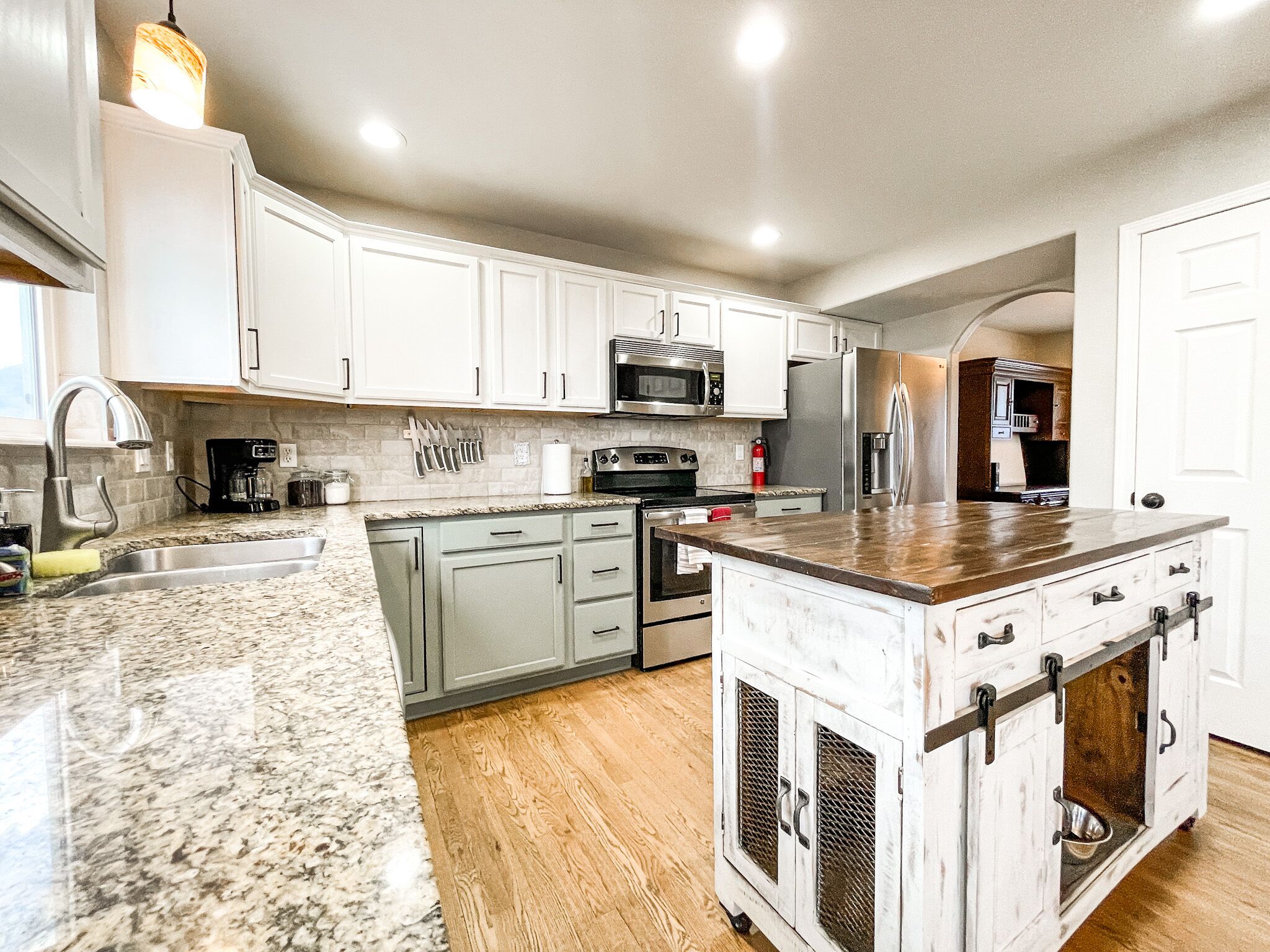 Bear Creek Retreat : mins to trails : central loc