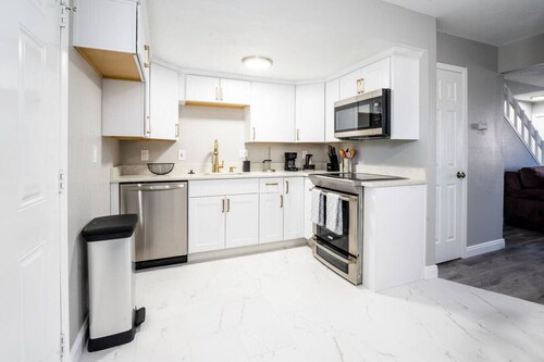 3390 W 66th Ave · All New! Convenient Location! Sleeps 8