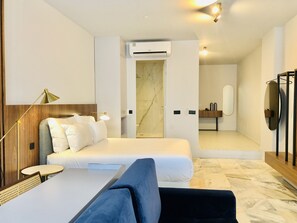 In-room safe, iron/ironing board, free WiFi, bed sheets
