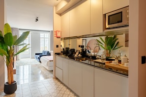 Fridge, microwave, coffee/tea maker, electric kettle