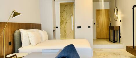 In-room safe, iron/ironing board, free WiFi, bed sheets