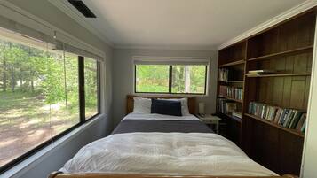 4 soverom, strykejern/-brett, wi-fi og sengetøy