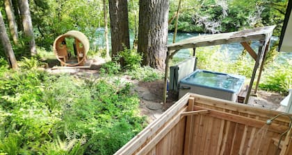 The Mckenzie House w/ sauna & outdoor shower