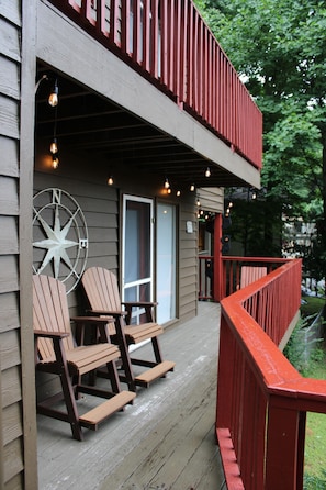 Property grounds - Hot Tub, Game Room,1 mile to Downtown Gatlinburg, GSMN Park Bypass & Trails (Gatlinburg)