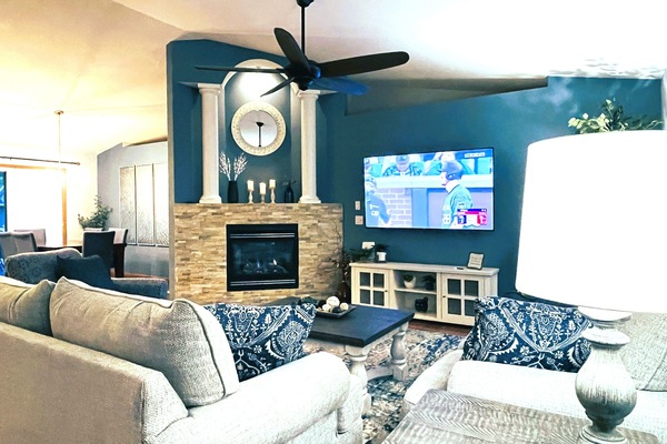 Smart TV, chimenea y videojuegos