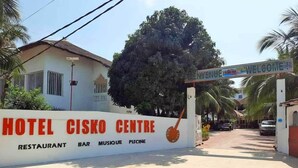 Unclassified image, 2 of 6, button - HOTEL CISKO CENTRE (Cap Skirring)