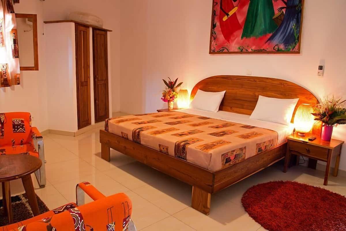 Classic Room, Accessible, Terrace | Egyptian cotton sheets, premium bedding, laptop workspace, WiFi (free)