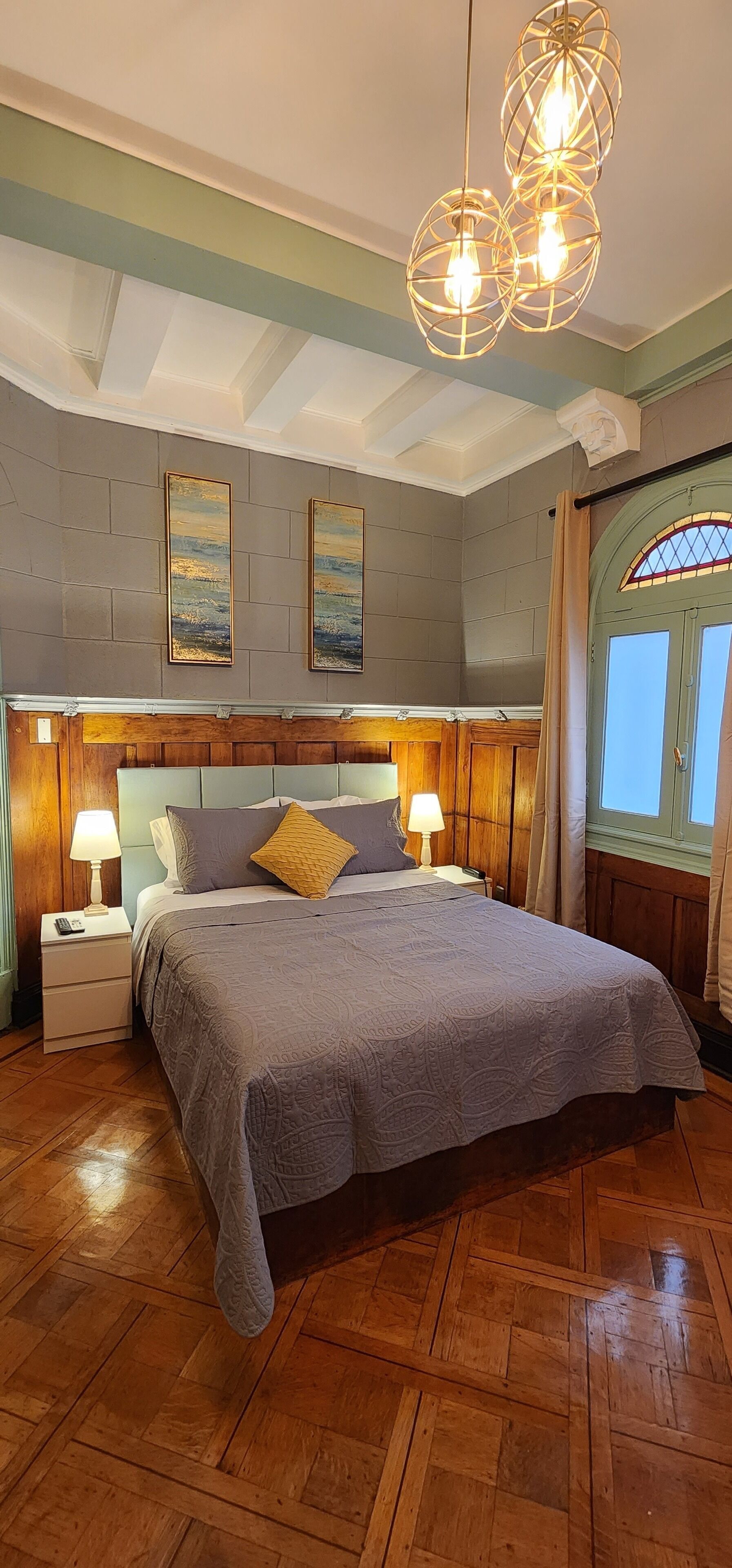 Desk, free WiFi, bed sheets