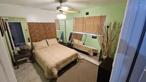 3 Schlafzimmer, Zimmersafe, Schreibtisch, kostenloses WLAN