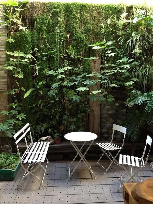 Terrace/patio - CASA LUCRECIA (Santiago)