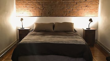 Seprai premium, selimut bulu angsa, dan tempat tidur Select Comfort