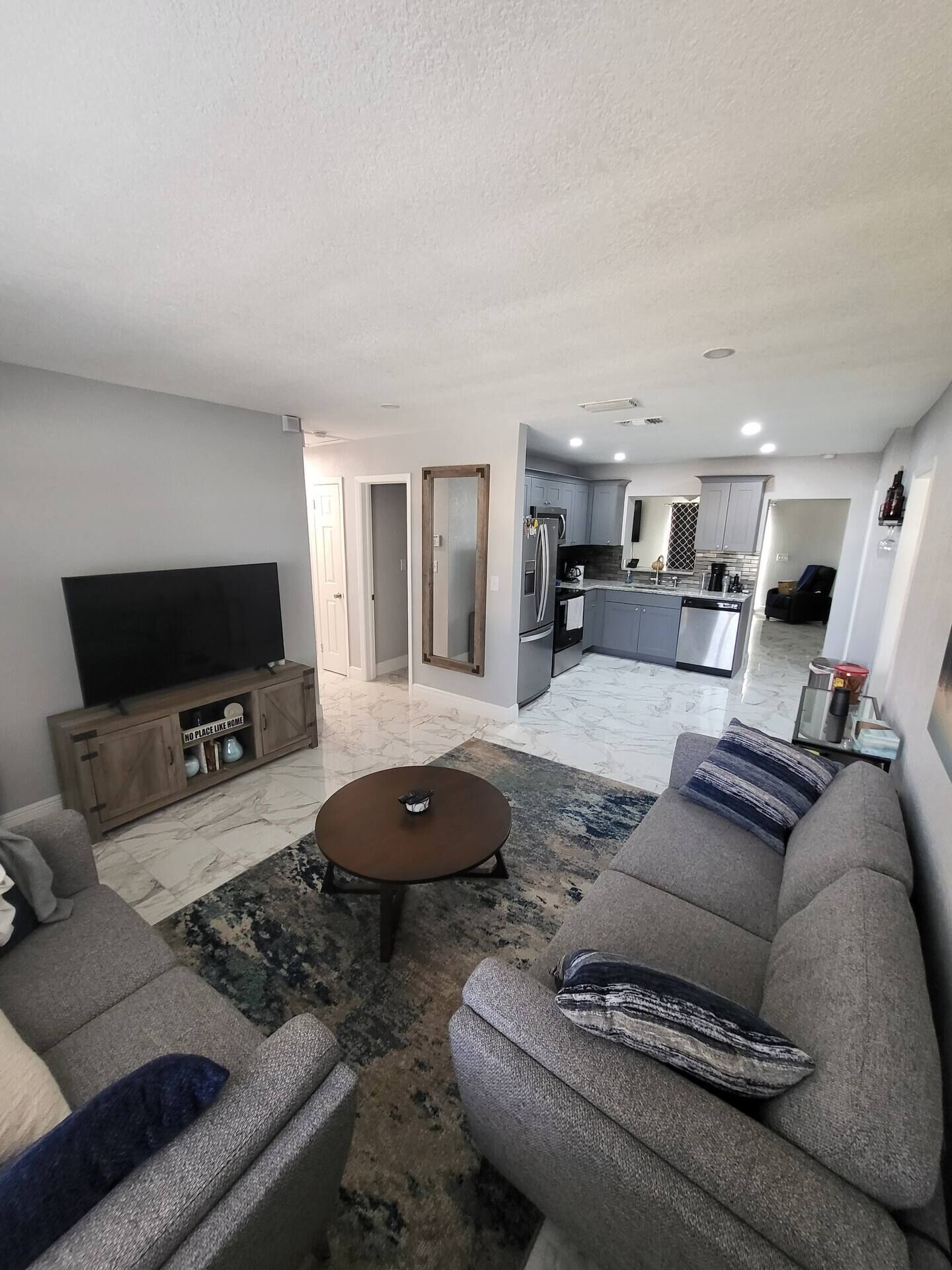 Gem in Central Location to Dtown St Pete and Tampa